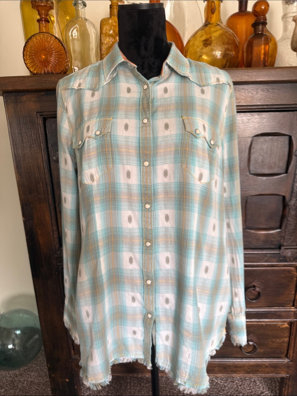 Ryan Michael Scroll Snap Women's Western Shirt - Picture 2 of 12